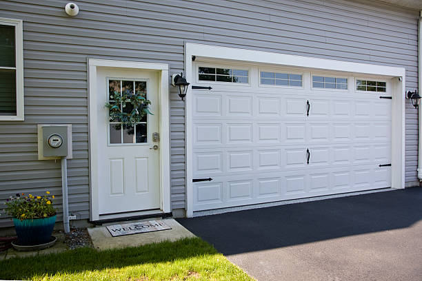 24/7 Emergency Garage Door Panel Replacement experts in Perquimans County County, NC